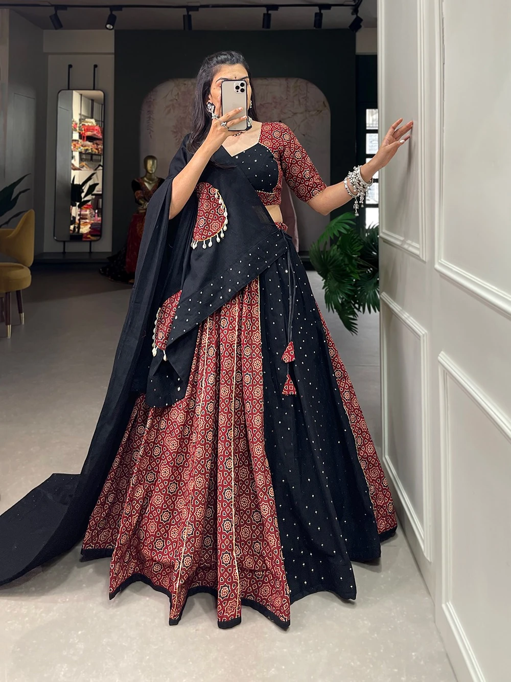 Aawiya 1698Mrn Pure Cotton Wholesale Navratri Lehenga Choli Collection — Wholesale Lehenga, Eba Lifestyle wholesale from Surat - Gallery Image 2